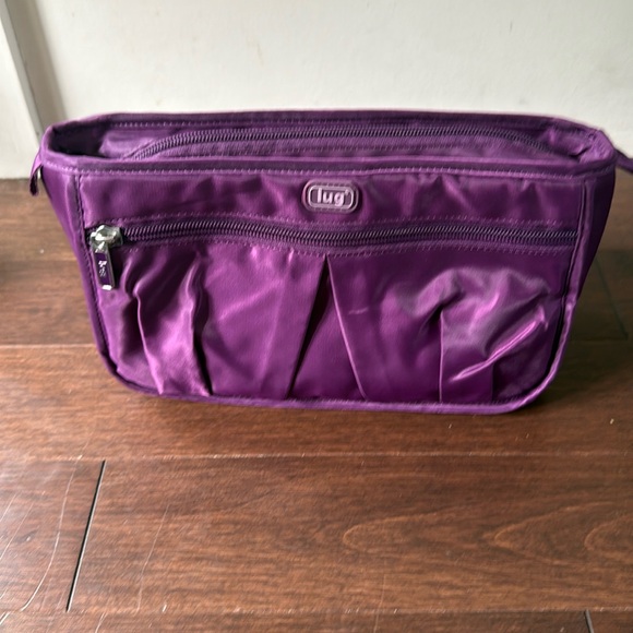 LUG BUNKER TOILETRY CASE - Picture 1 of 7